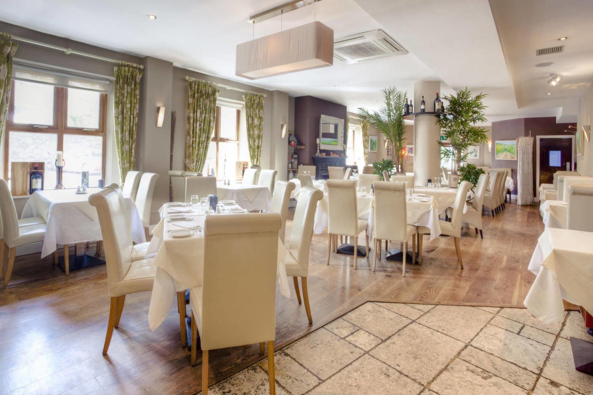 The Coach House Hotel Oranmore Exteriér fotografie