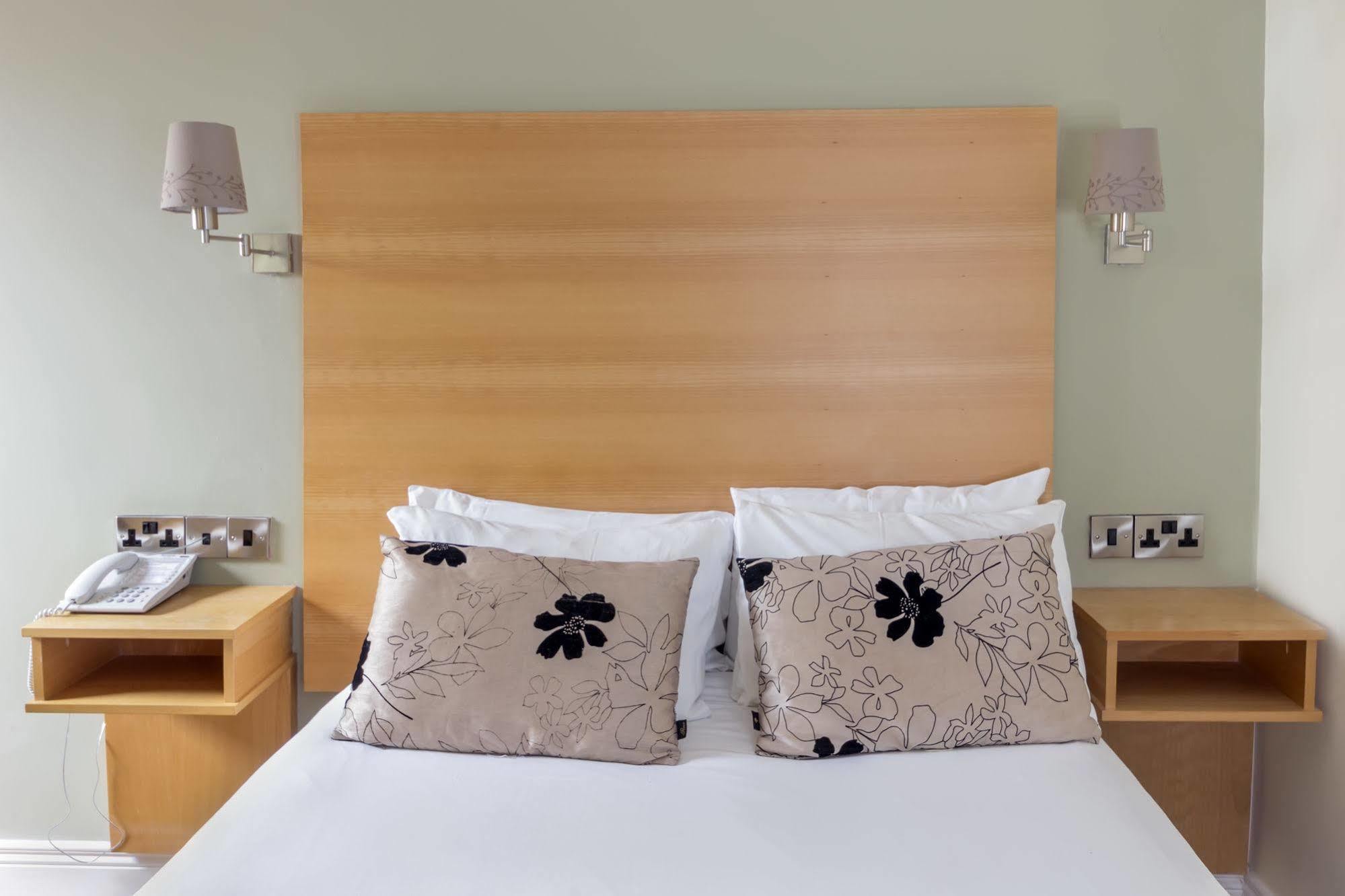 The Coach House Hotel Oranmore Exteriér fotografie
